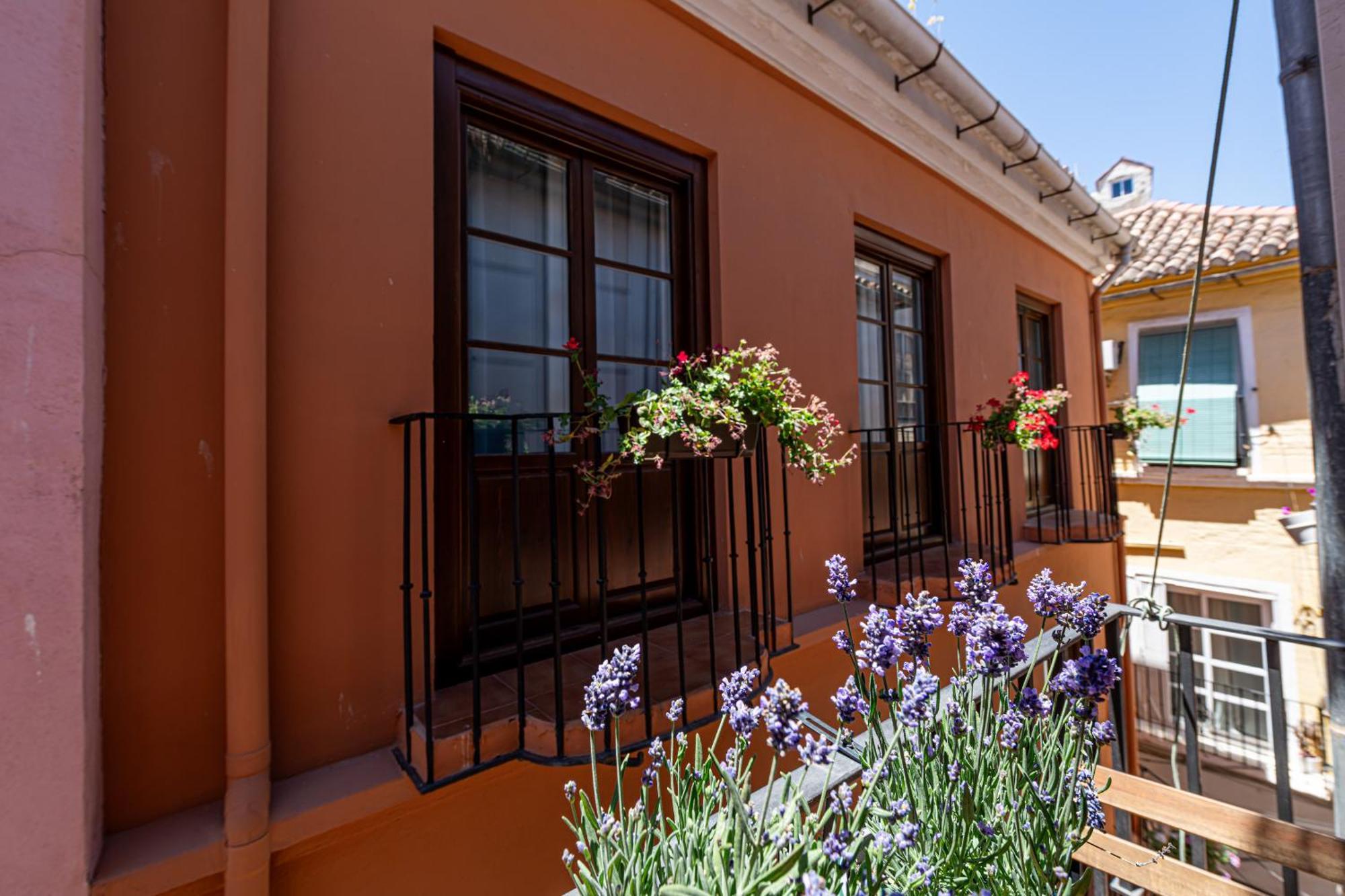 Iloftmalaga City Center Bagian luar foto