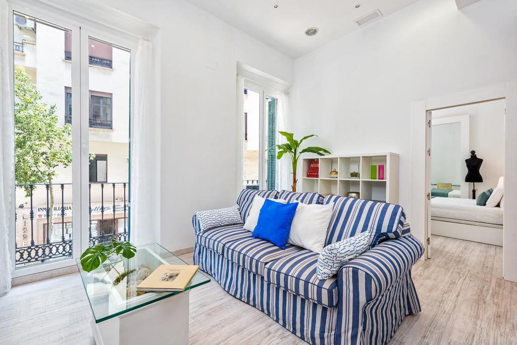 Iloftmalaga City Center Bagian luar foto