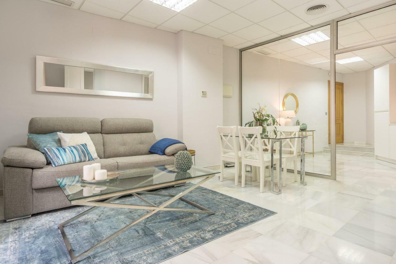 Iloftmalaga City Center Bagian luar foto